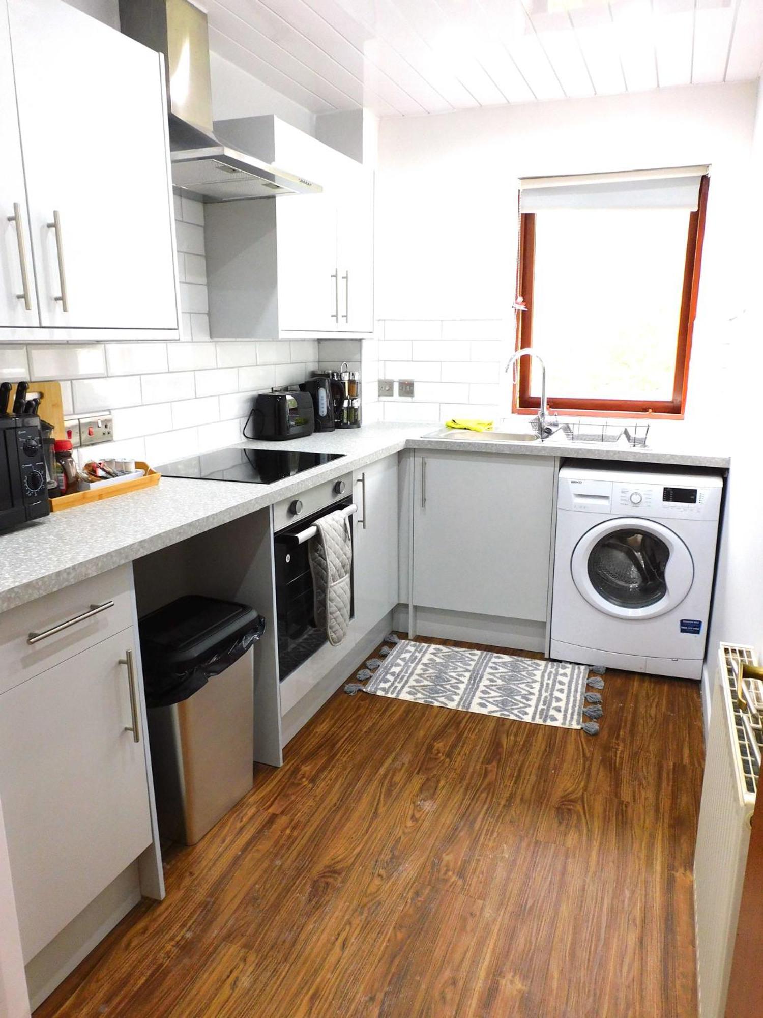 Appartement Charming 2 Bed Close To And Sec Hydro *